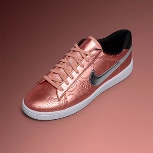 Nike Tennis Classic Ultra Sneakers - Sz 8.5